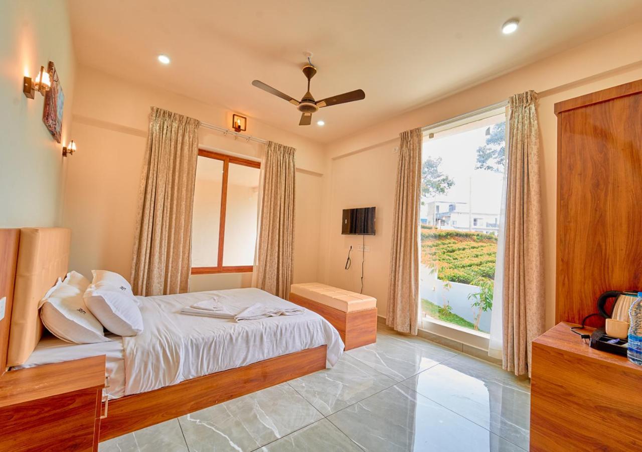 Glen Castle Vagamon Pool Resort By Voye Homes Exterior foto