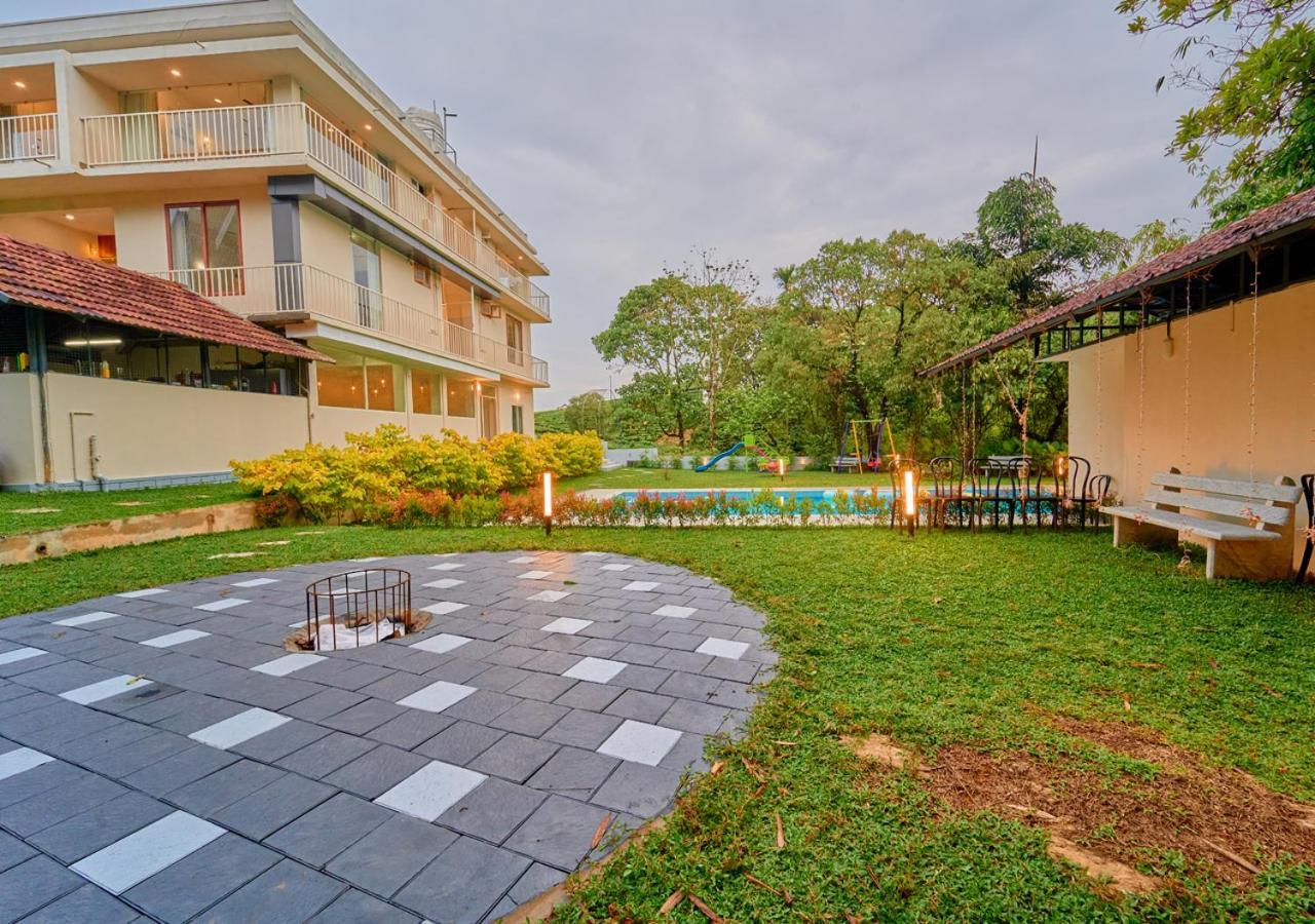 Glen Castle Vagamon Pool Resort By Voye Homes Exterior foto
